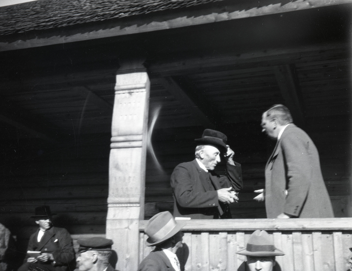 Bilde frå årsmøtet i Telemark landbruksselskap i Treungen i 1954.  