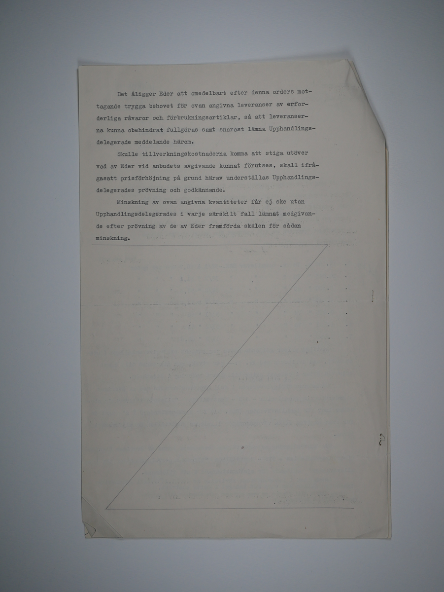 Alingsås Bomullsväveri AB

Handlingar som rör leveranskontrakt.
Kontrakt med bland annat Arméns centrala beklädnadsverkstad och Svenska landstingsförbundet.

Cirka 1930- och 1940tal.

Gåva 1983-05 av Almedahls AB