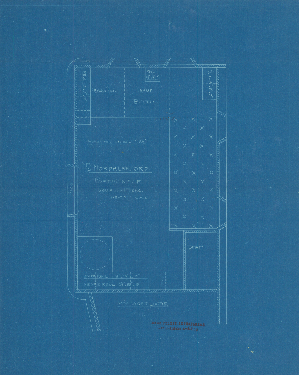 Tegning viser plan av postkontor på D/S Nordalsfjord. Påsatt stempel.