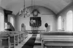 Interiör av Skattunge kyrka, Orsa 1944. Läs mer om Skattunge kyrka i boken: Dalarnas kyrkor i ord och bild.