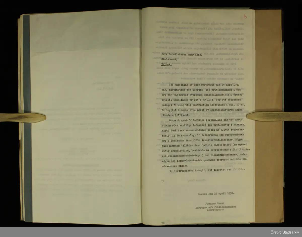 Örebro stad Idrotts- och fritidsnämnden, 1952. Protokoll, utgående skrivelser