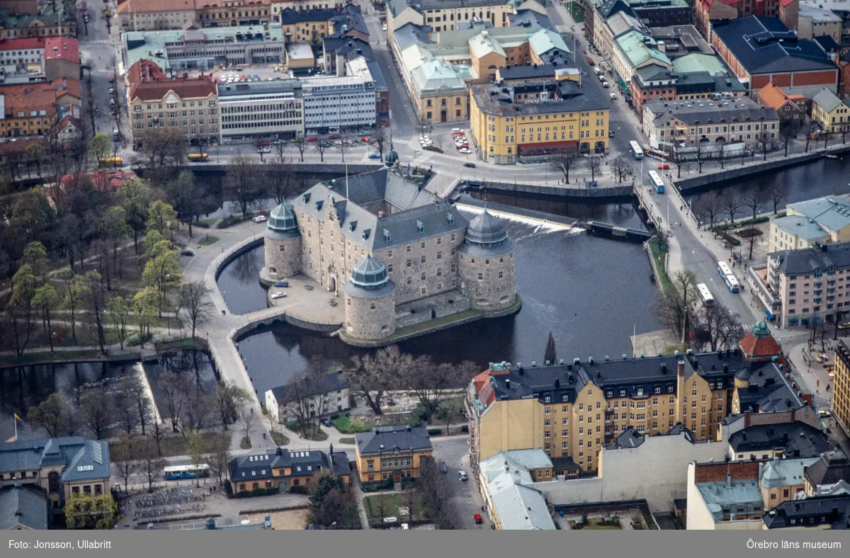 Flygbild över centrala Örebro.