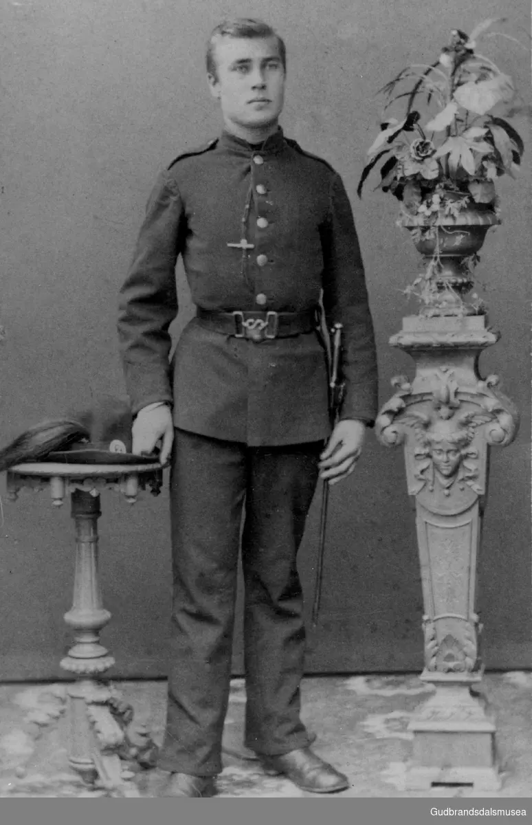 Sylfest Maurstad (f. 1864) som soldat