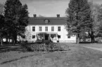 Stjärnsund, stora herrgården 1949. Läs mer om Stjärnsunds herrgård i boken: Stjernsund  Det gamla polhemsbruket i Dalarna.