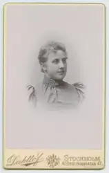 Porträtt på Hilda Molinie. Gift med kapten Samuel Arfwidsson