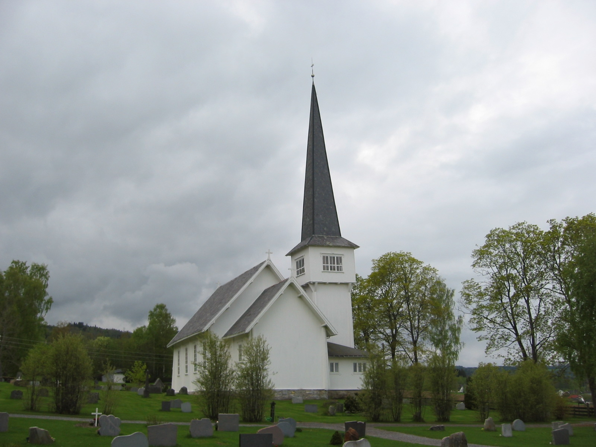 Trekirke oppført i 1901.