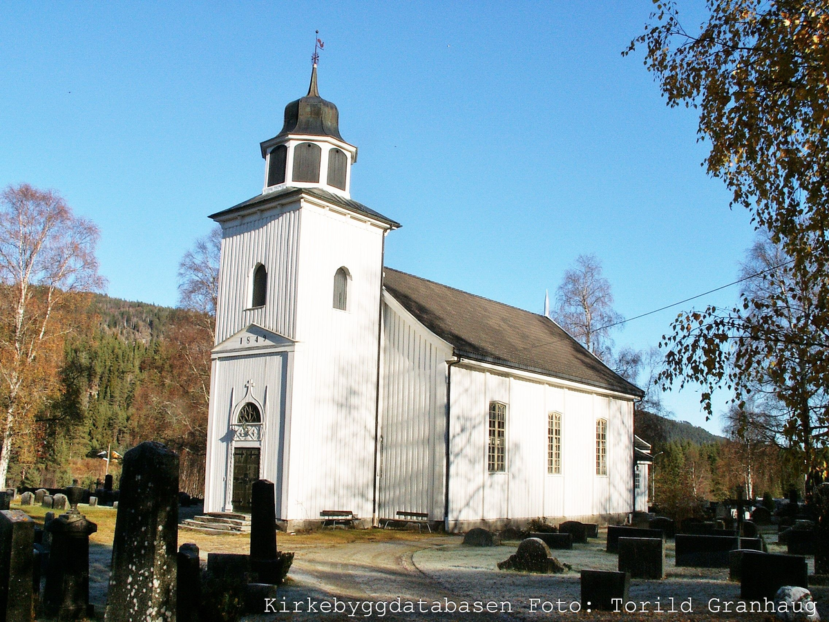 Trekirke oppført i 1849.