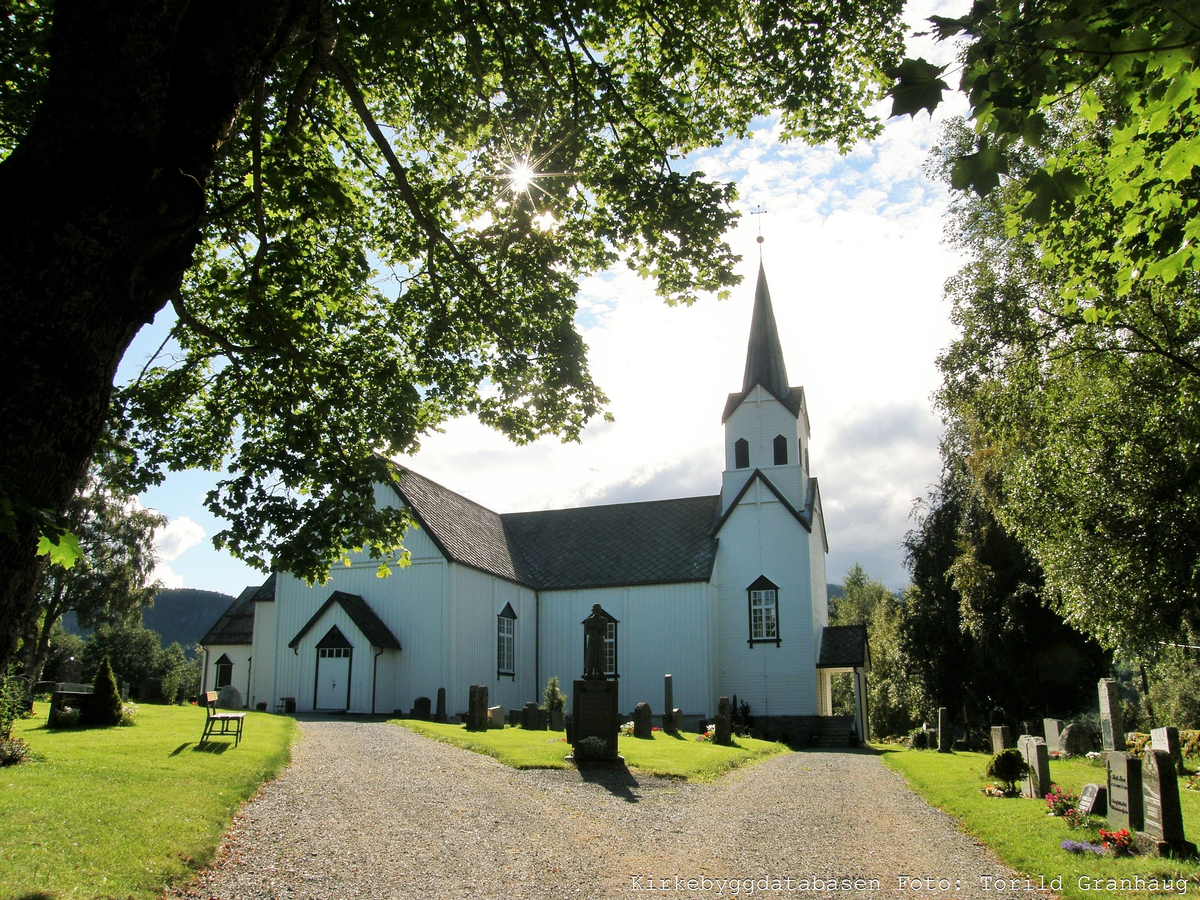 Trekirke oppført i 1783.