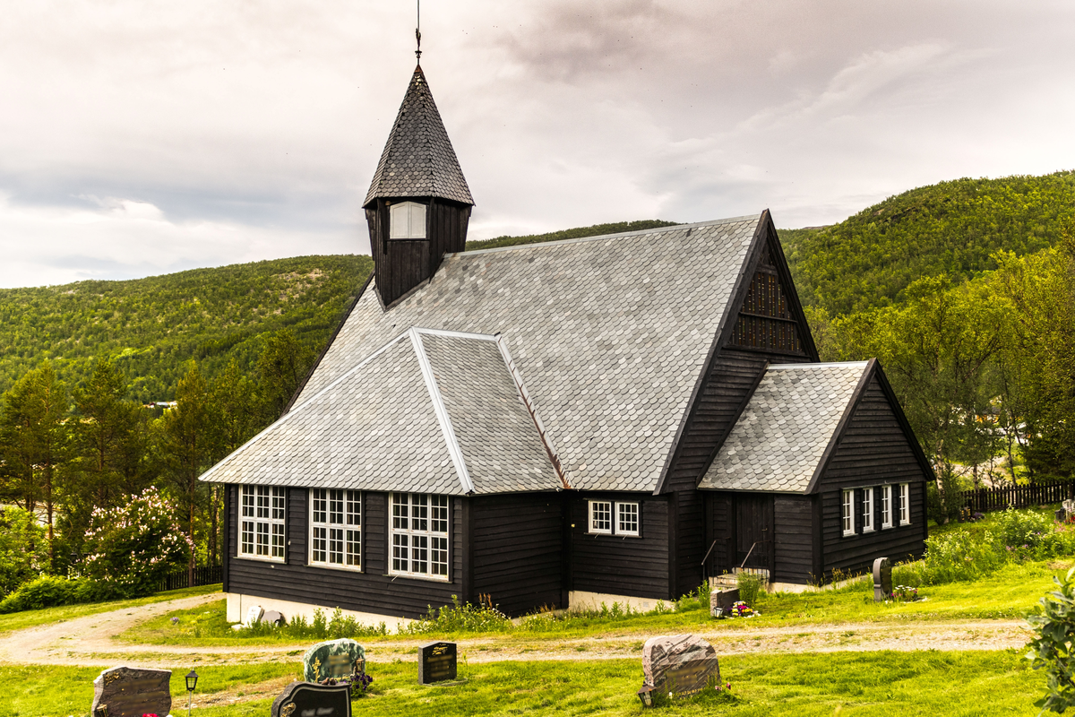Trekirke oppført i 1960.