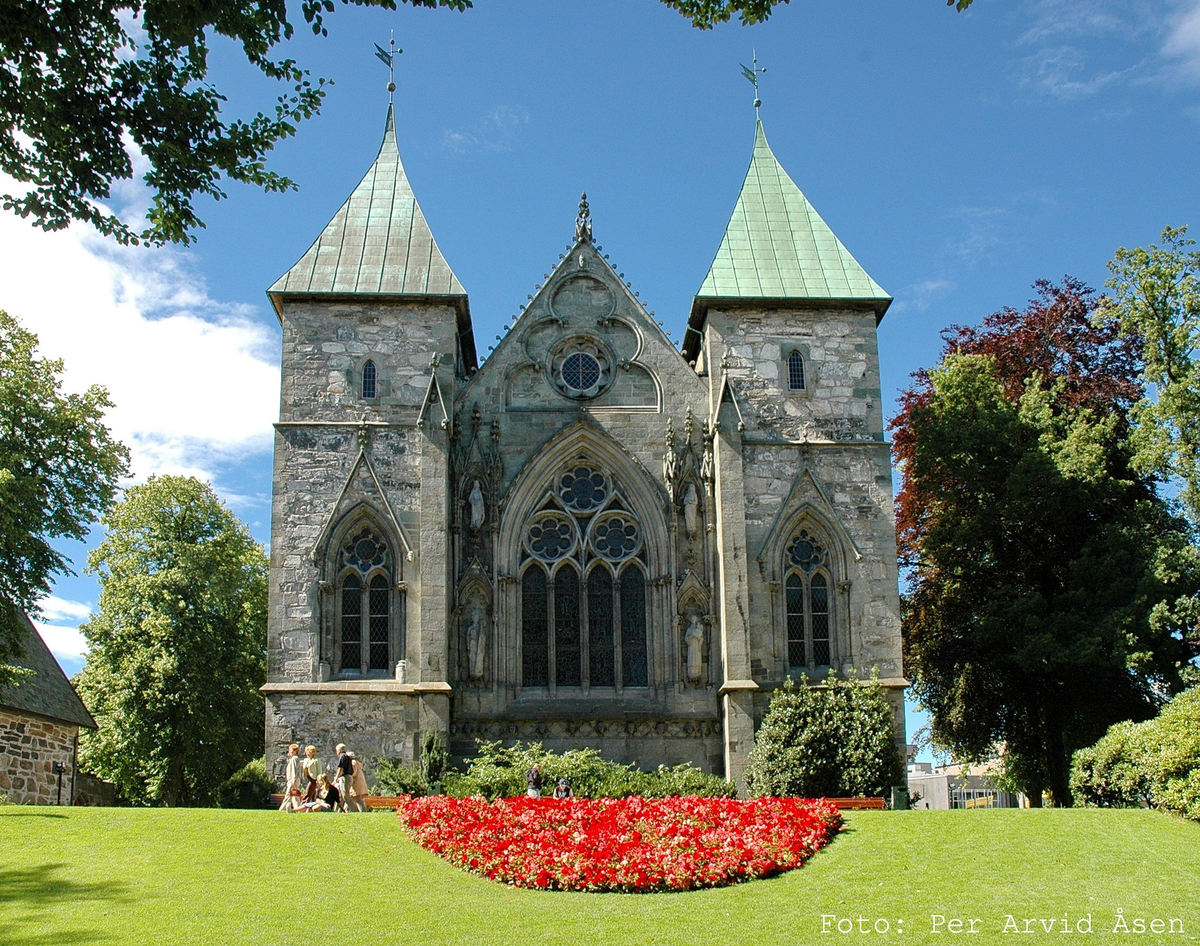 Steinkirke fra middelalderen, oppført ca år 1125.