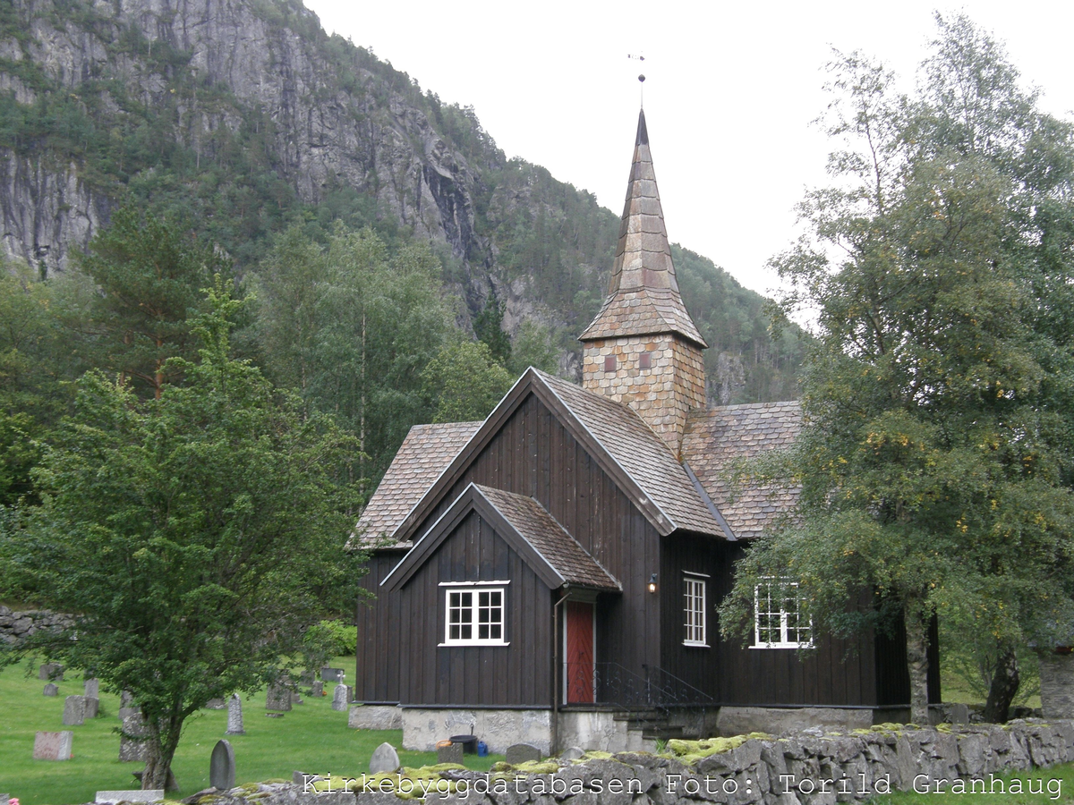 Trekirke oppført i 1797.