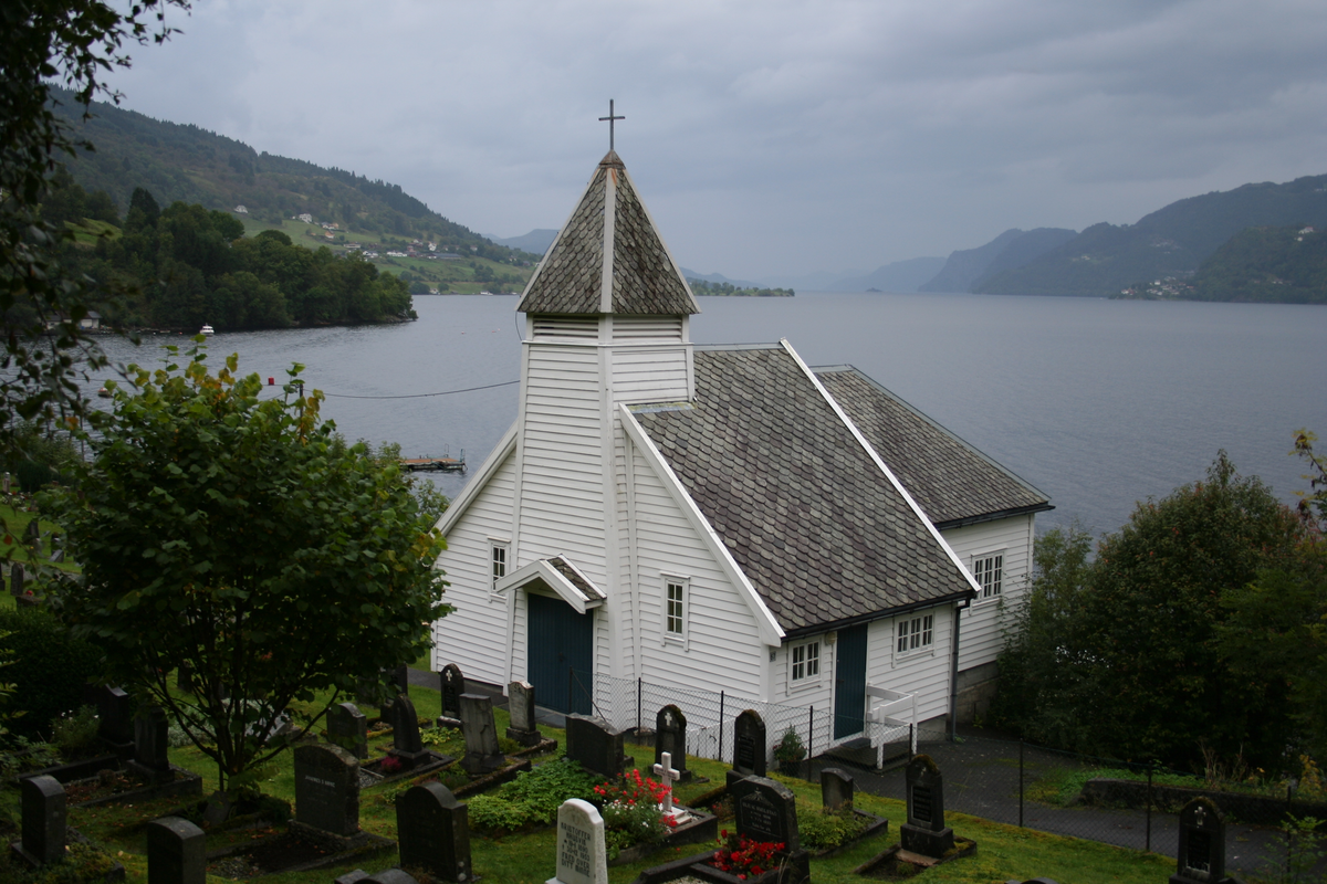 Trekirke oppført i 1912.
