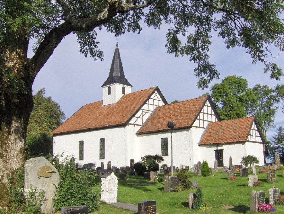 Steinkirke fra middelalderen, oppført ca år 1100.