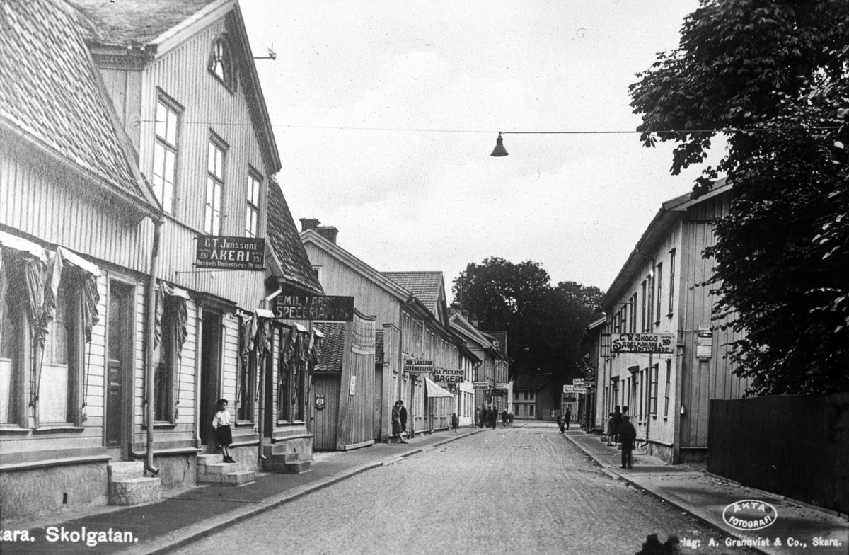 Vid Janssons åkeri på Skolgatan 9