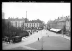 På kuvertet står följande information sammanställd vid museets första genomgång av materialet: Malmö. Gustaf Adolfs Torg.