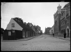 På kuvertet står följande information sammanställd vid museets första genomgång av materialet: Malmö. Byggnader