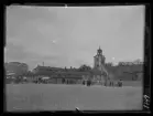 På kuvertet står följande information sammanställd vid museets första genomgång av materialet: Svensk stad. 
Kyrka Torg. m.m