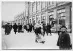 På kuvertet står följande information sammanställd vid museets första genomgång av materialet: Rysk järnvägsstation.