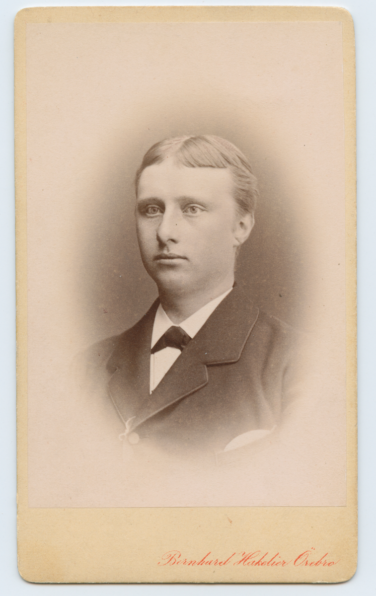 På kuvertet står följande information sammanställd vid museets första genomgång av materialet: Albert W. Paul