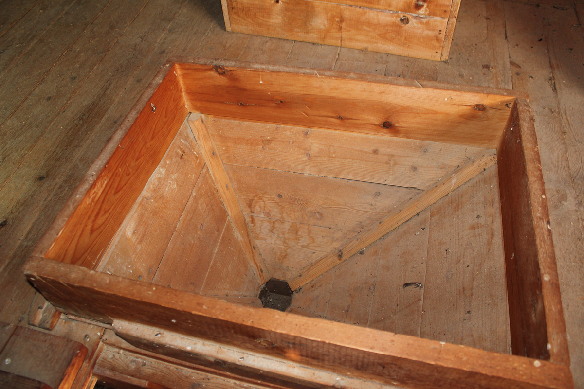 Elektrisk drevet kornmølle bygd av Målselv kommune i 1916.