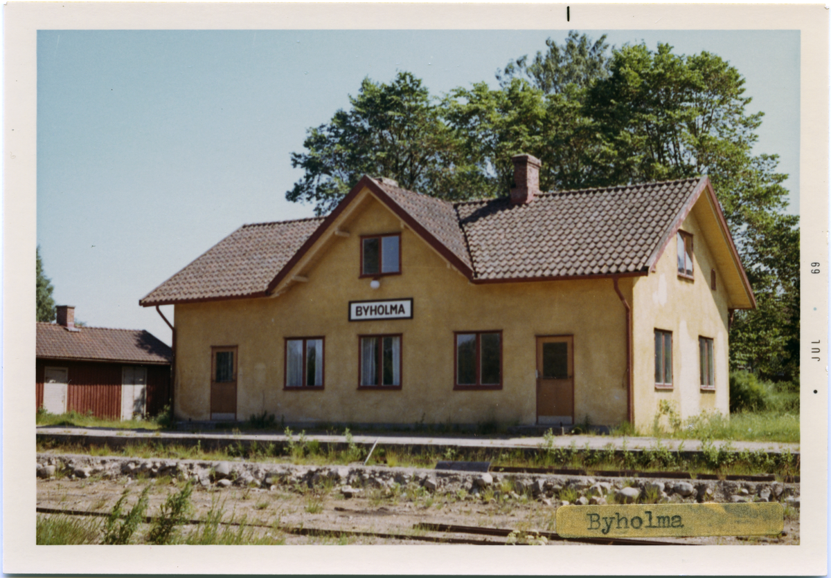 Byholma station, byggd år 1889