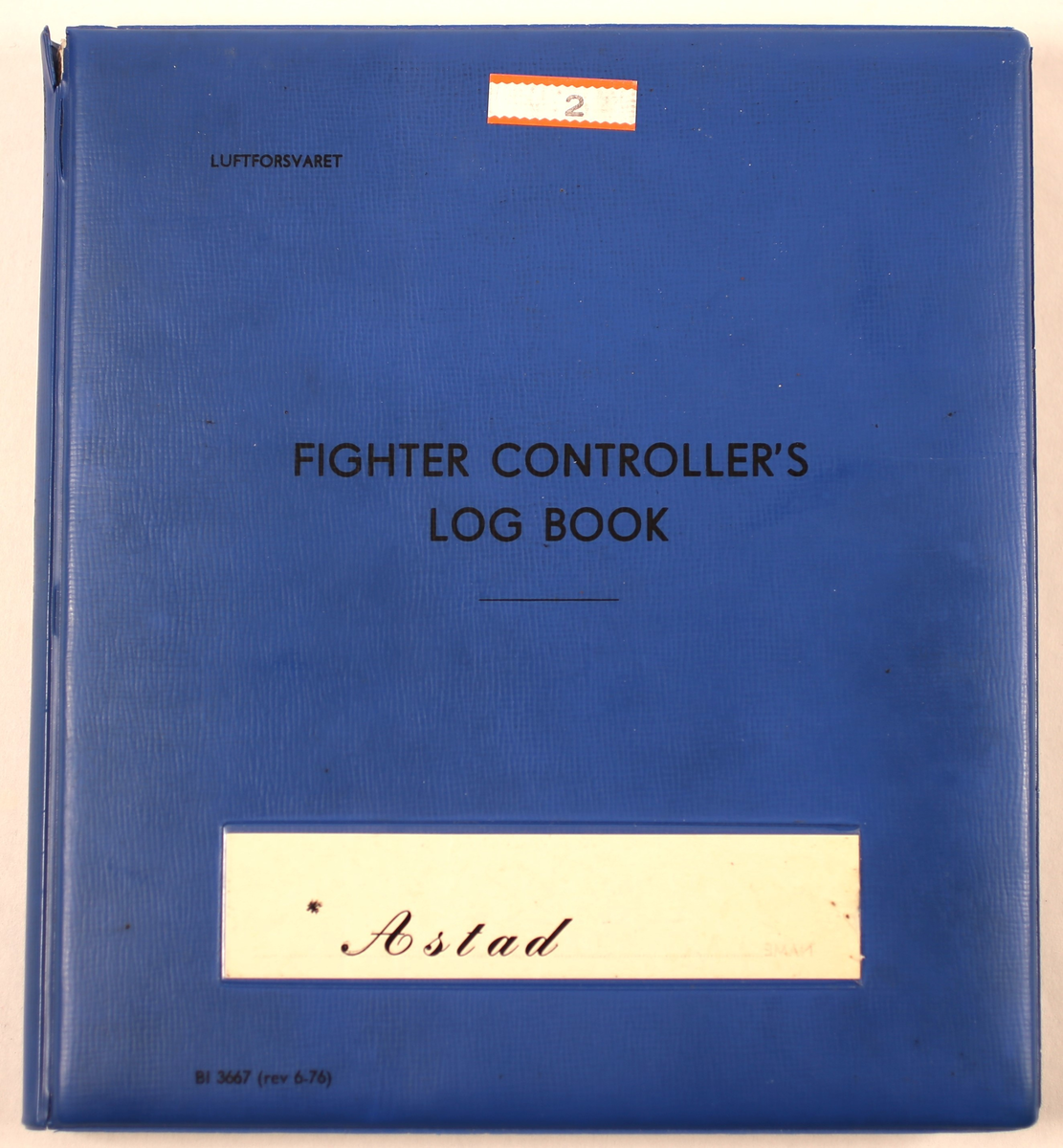 Denne type logbok benyttes av de som leder/kontrollerer jagerfly fra militær radarstsjon. Betegnelsen på denne funksjon er Jagerflykontrolloffiser/Radarkontrollør/GCI-controller/Fighter Controller/Intercept Controller.
I logboka registreres det når Jagerkontrolloffiseren har jagerfly under sin ledelse/kontroll. Tidspunkt, varighet av kontroll, oppdrag og resultat er blant det som registreres.