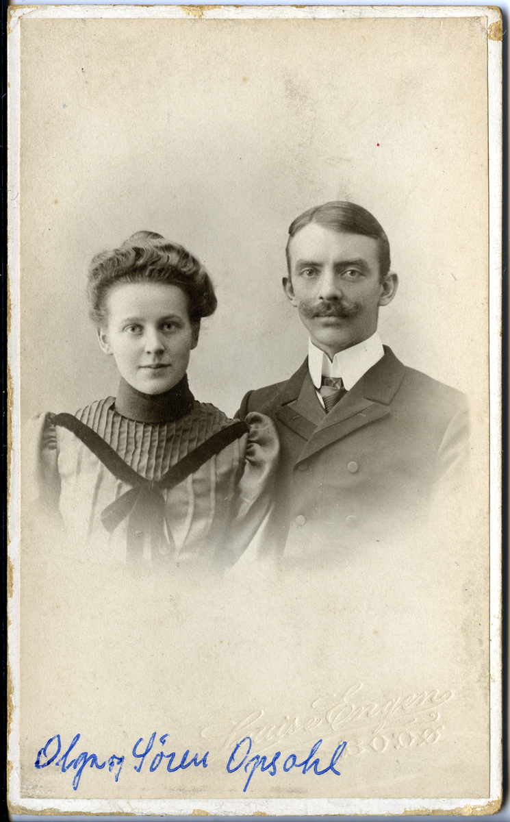 Olg og Søren Opsahl.
Bilde er fra fotoalbum GM.036888.
