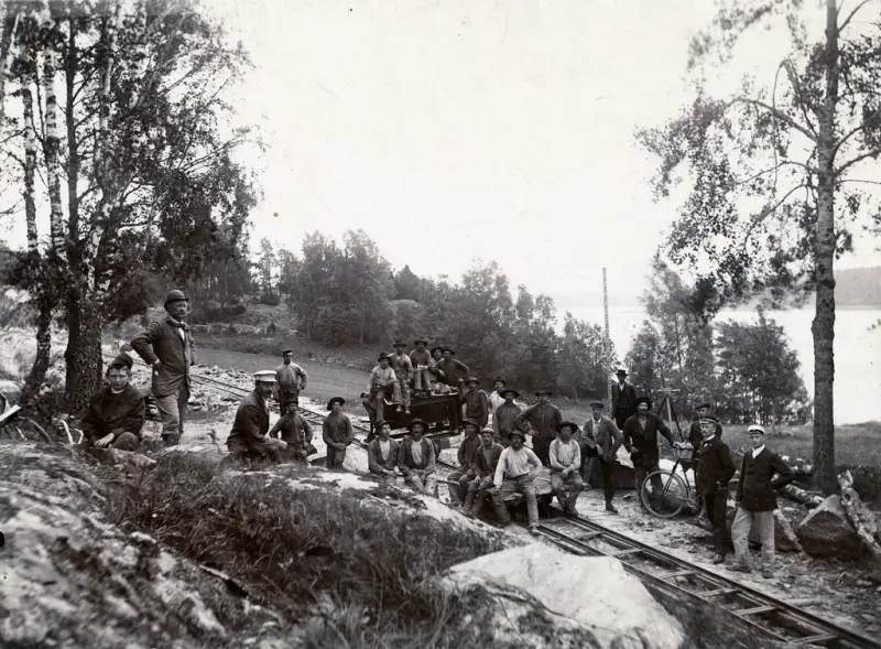 Nynäsbanan under byggnad vid Drevviken 1899.