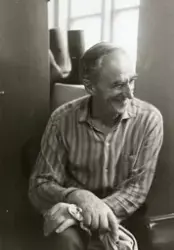 Porträtt av John i omklädningsrummet på Göteborgs Jästfabrik