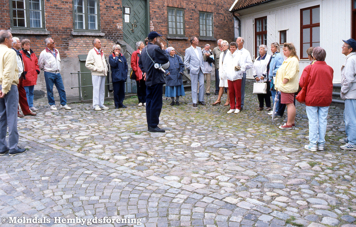 Samling inför en Kvarnbyvandring