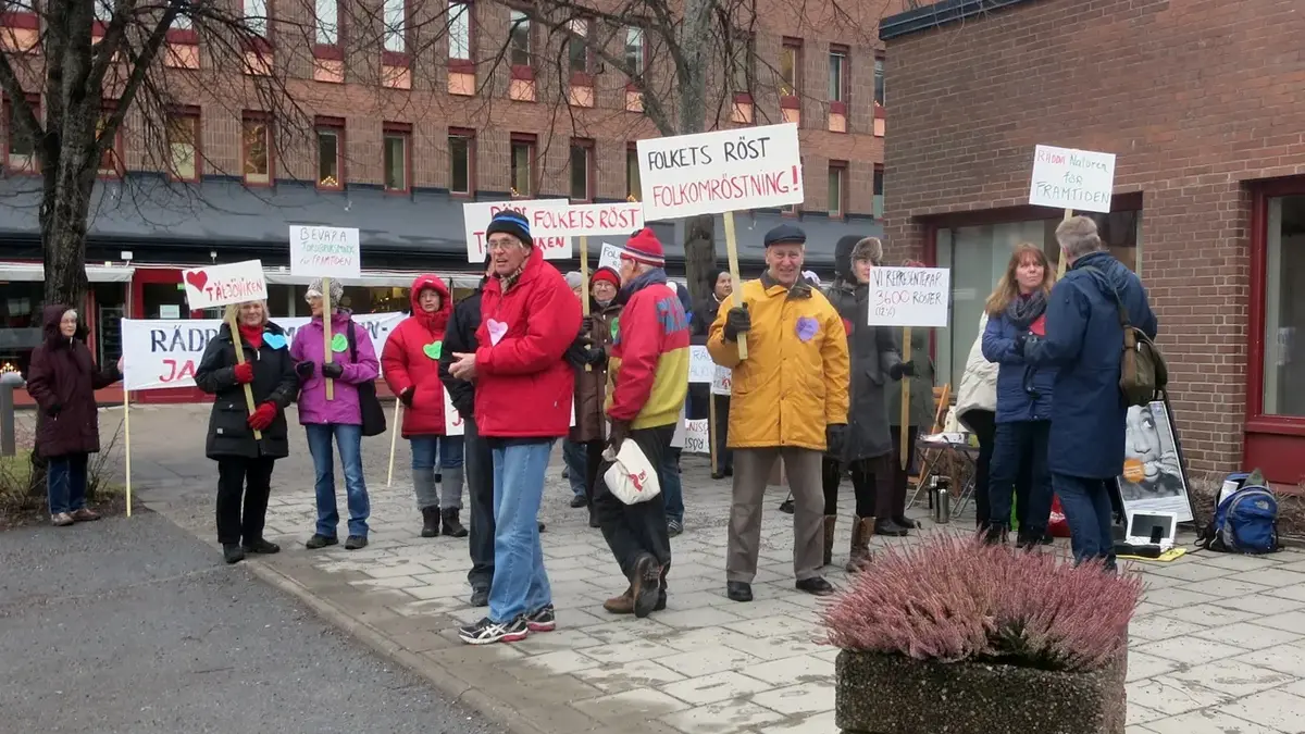 Demonstration för folkomröstning om Näs