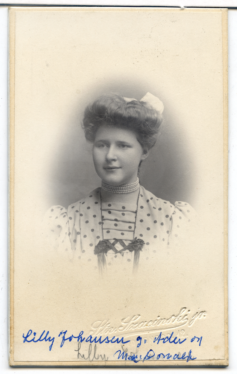 Lilly Johansen.
Bilde er fra fotoalbum GM.036888.