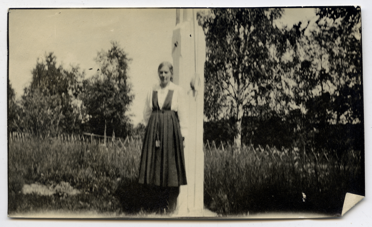 Karin Anderson på Framnes.
Bilde er fra fotoalbum GM.036888.
