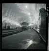 1950. Paris. Tunnelbanestation.