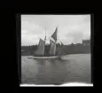 Segelbåtar. Troligtvis fotograferade under Sandhamnsregattan.