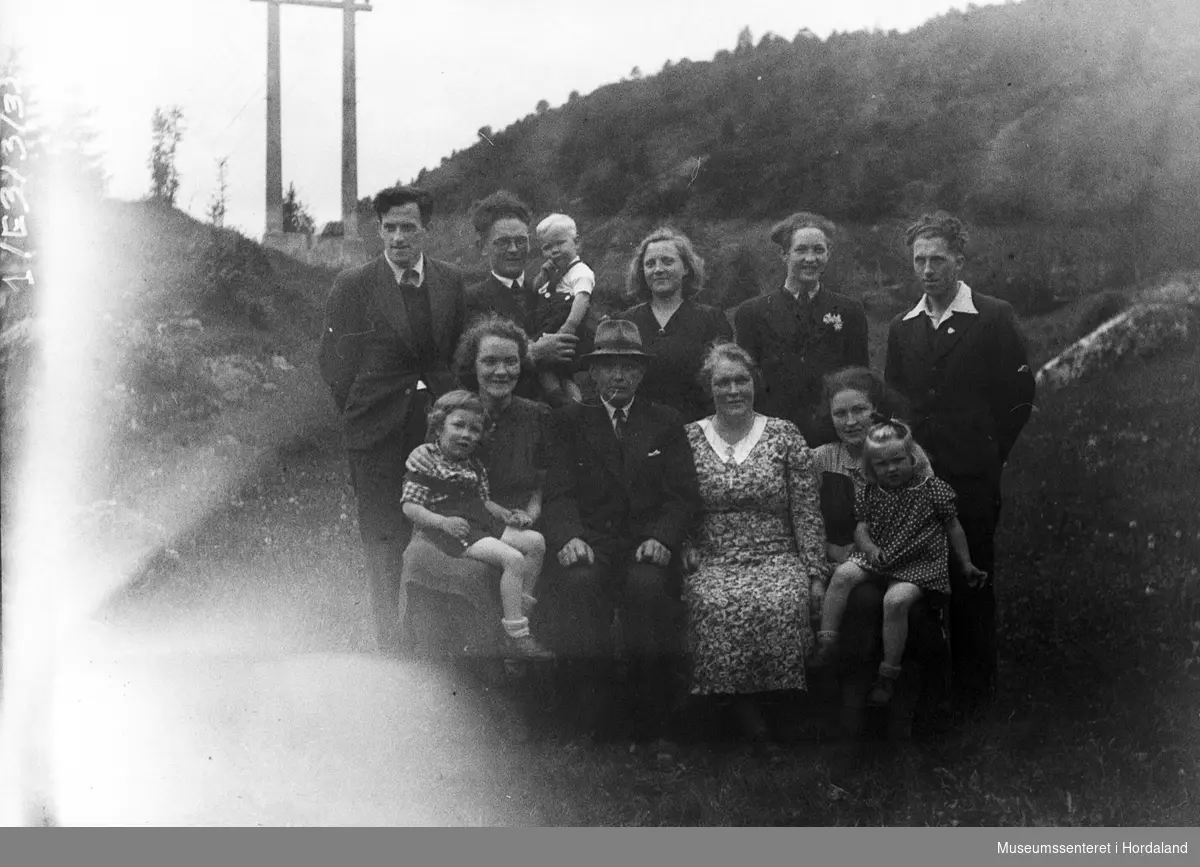 Familien Albert Fotland (1946)