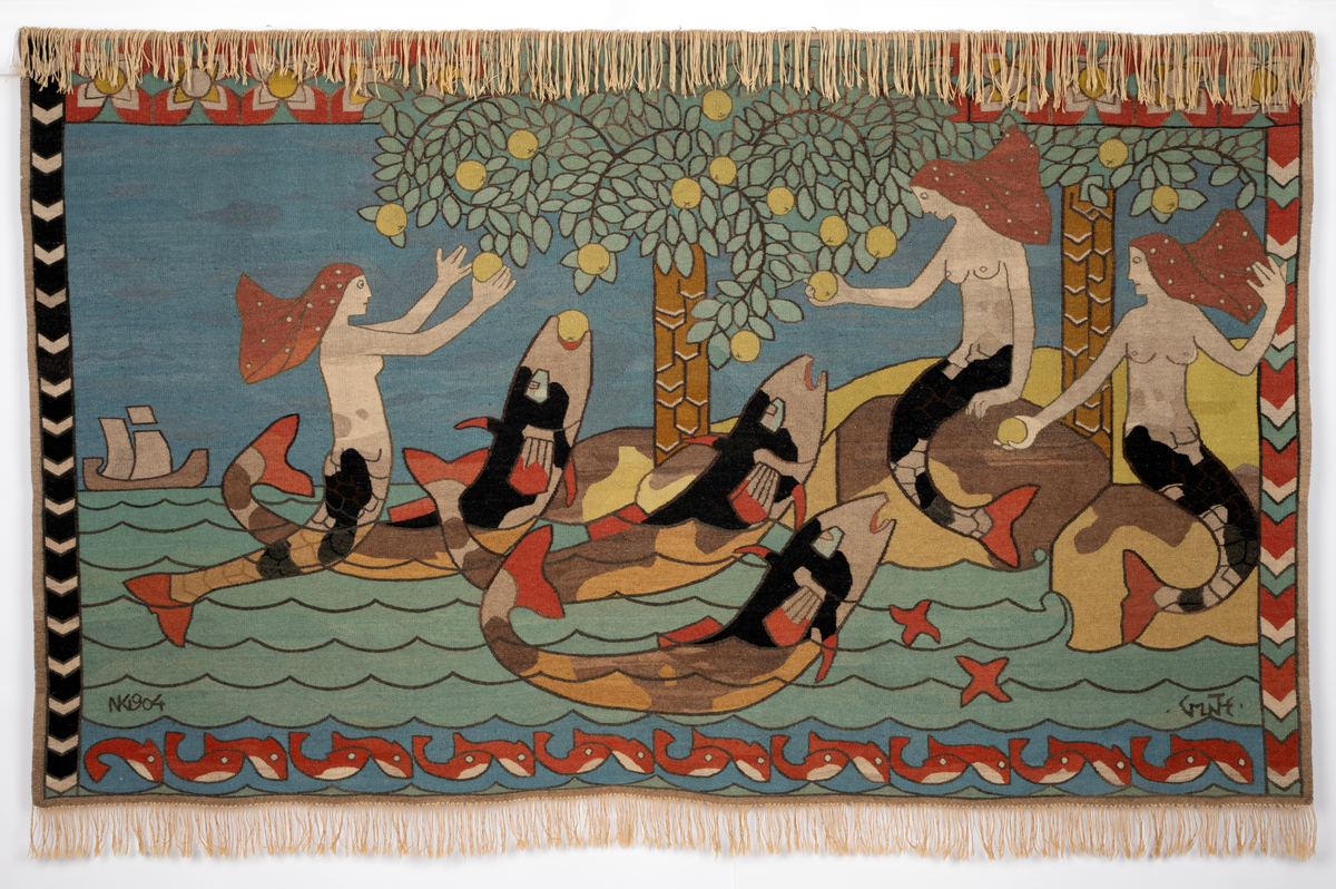 Jens Thiis oppgir at motivet fra Najadene er hentet fra Ovids "Metamorfoser". Jens Thiis. "Beretning om museets virksomhed i 1903", i Nordenfjeldske Kunstindustrimuseum Årbog 1892-1903, red. av Jens Thiis 111-142 (Trondhjem: Nordenfjeldske Kunstindustrimuseum, 1904), 114. Muligens bok IV. 35-54, hvor en najade omskaper unge menn til fisker.