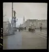 Djurgårdsbron. Reklam för Skansen julmarknad söndag 8 dec.