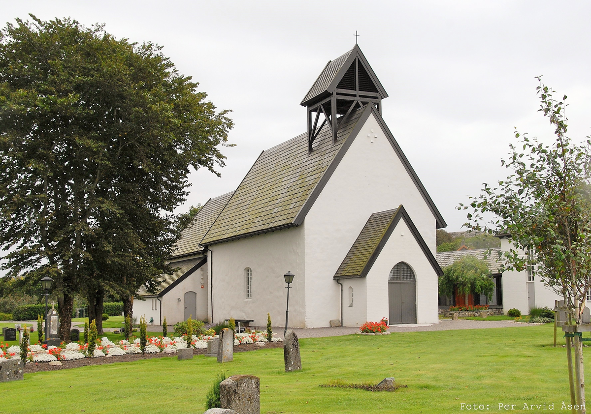 Steinkirke fra middelalderen, oppført ca år 1250.