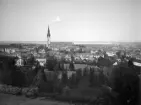 Panorama över Linköping omkring år 1900. Vy mot norr från utsiktstornet Belvederen.