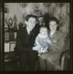 Lövenberg med familj, 1946.