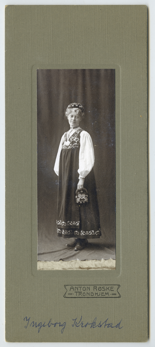 Ingeborg Krokstad.
Bilde er fra fotoalbum GM.036888.