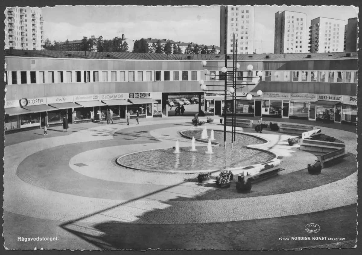 Rågsvedstorget.  ; Brevkort  poststämplat 3.12.65.