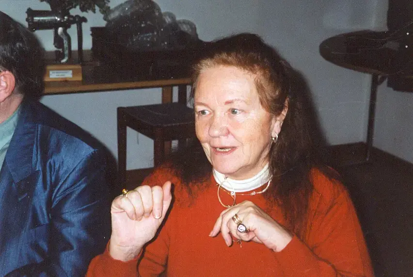 Styrelsen sammanträder på Bolindermuseet i Kallhäll 2002 (?) Gudrun Gröndahl.