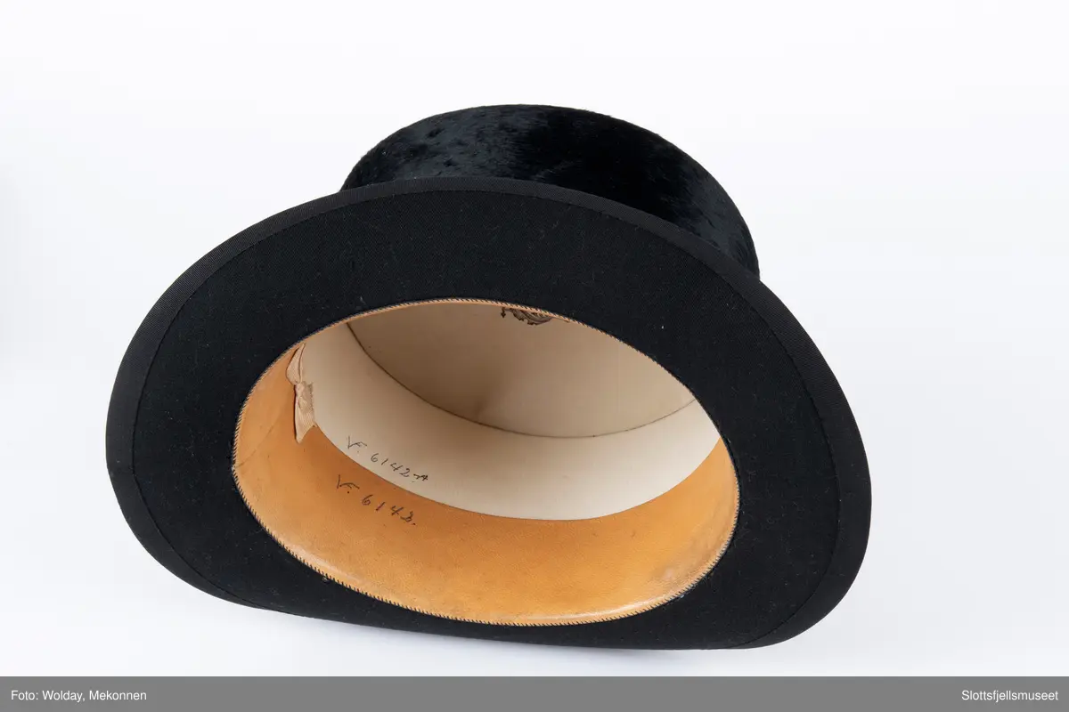 Hatt