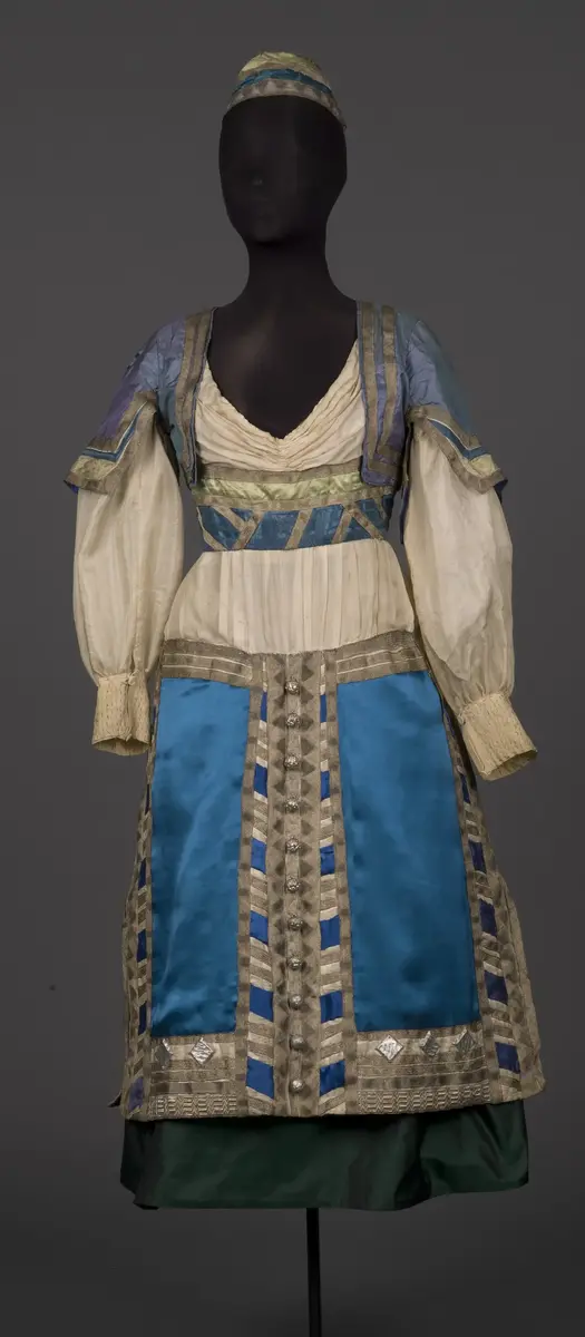 Klänning använd i uppsättningen ”Thamar”.