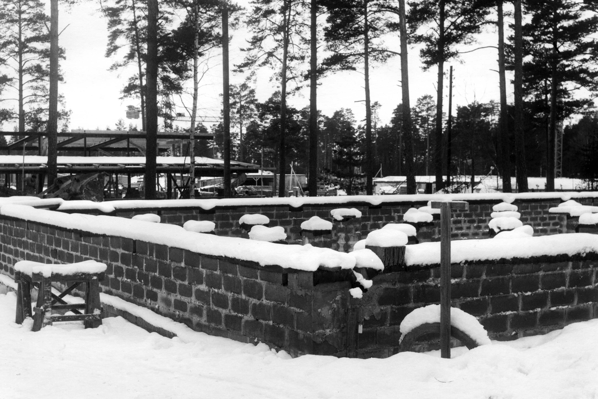Trollbacksskolan uppförs i Västerås 1961