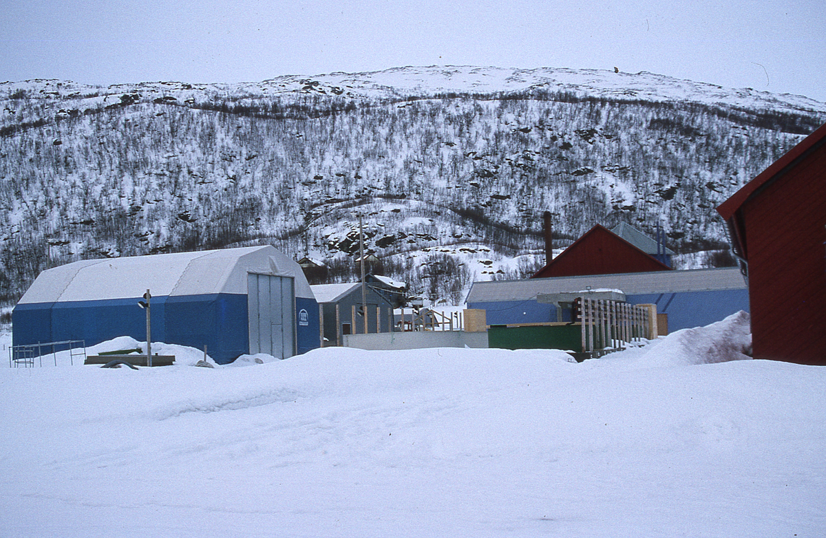 Forsøksanlegg, Kårvika på Ringvassøy, UiT (1994) : Prospekt, bygninger