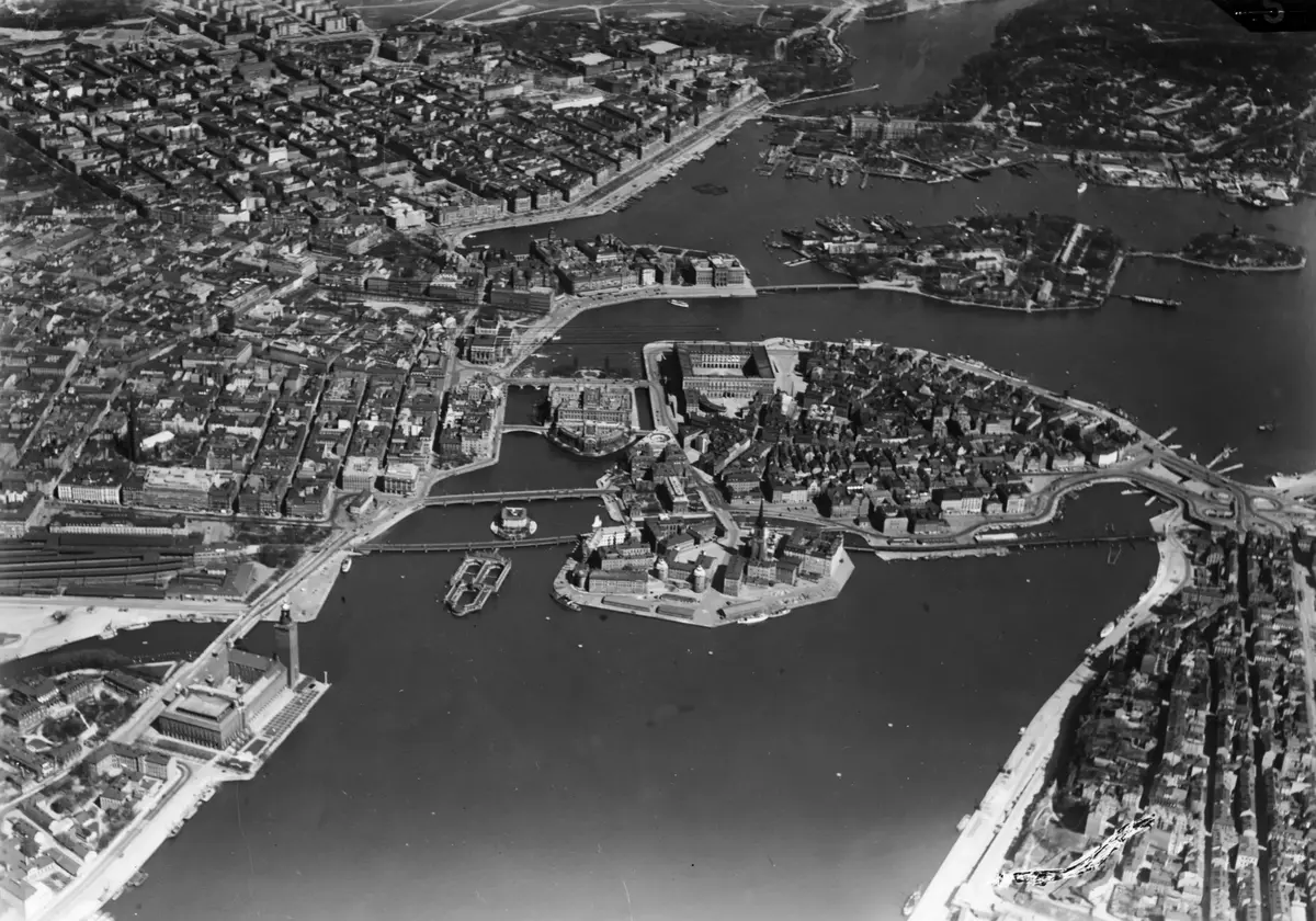 Flygfoto över Stockholm med Gamla stan mm.