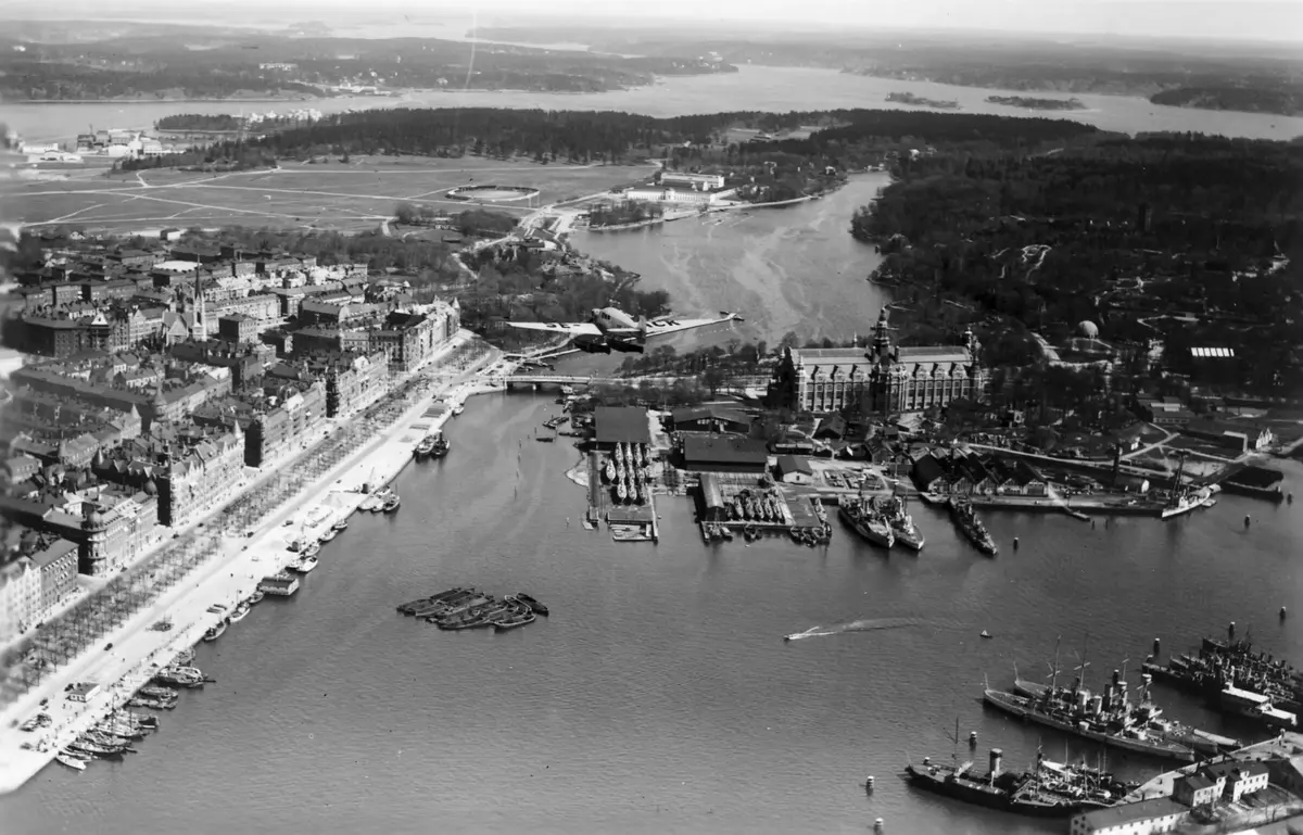Flygfoto över Stockholm med Östermalm och Djurgården.